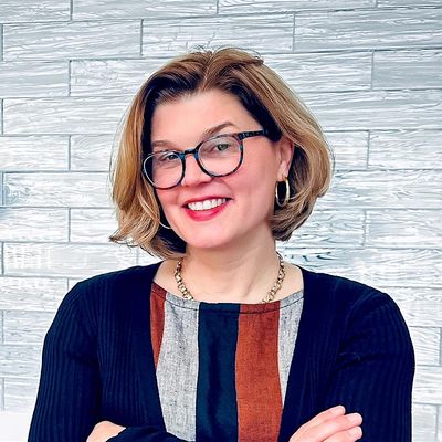 Corinne Schippert, Leading Edge Real Estate