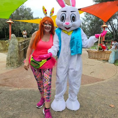 Maria Heneghan \/MariaHeneghan