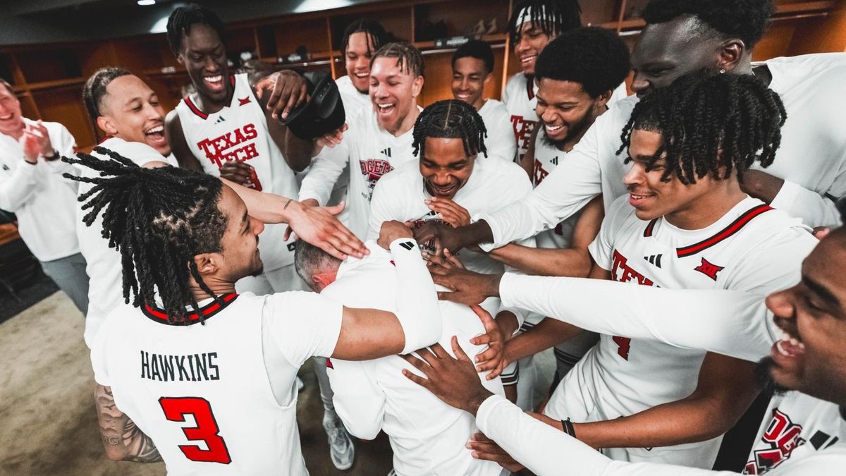 Parking UNC Wilmington Seahawks at College of Charleston Cougars Mens Basketball