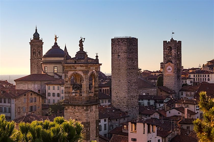 Tour  guidato a tema "Caccia al testimone" a Bergamo Alta