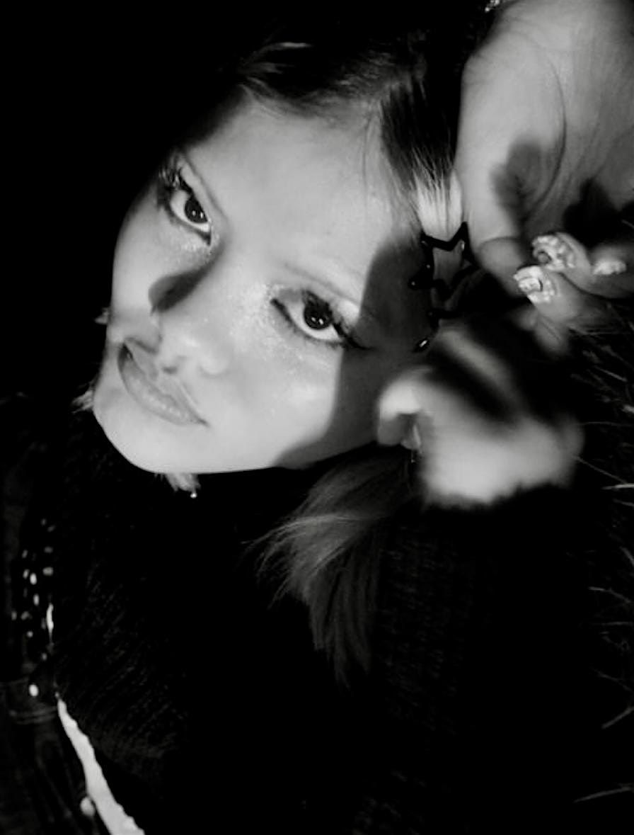 An Evening with Alvla