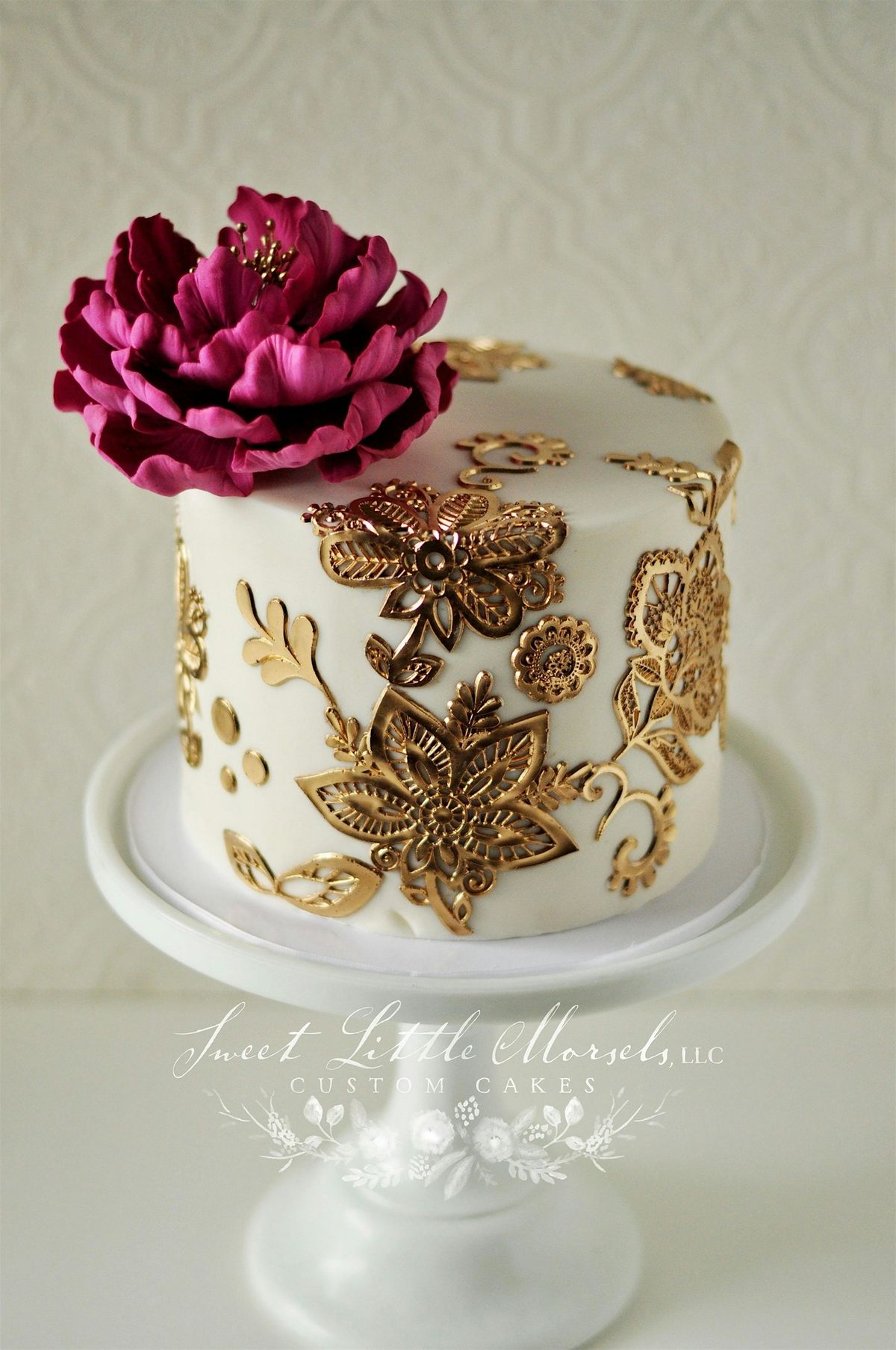 Fondant Cake with Sugar Lace Decorating Class