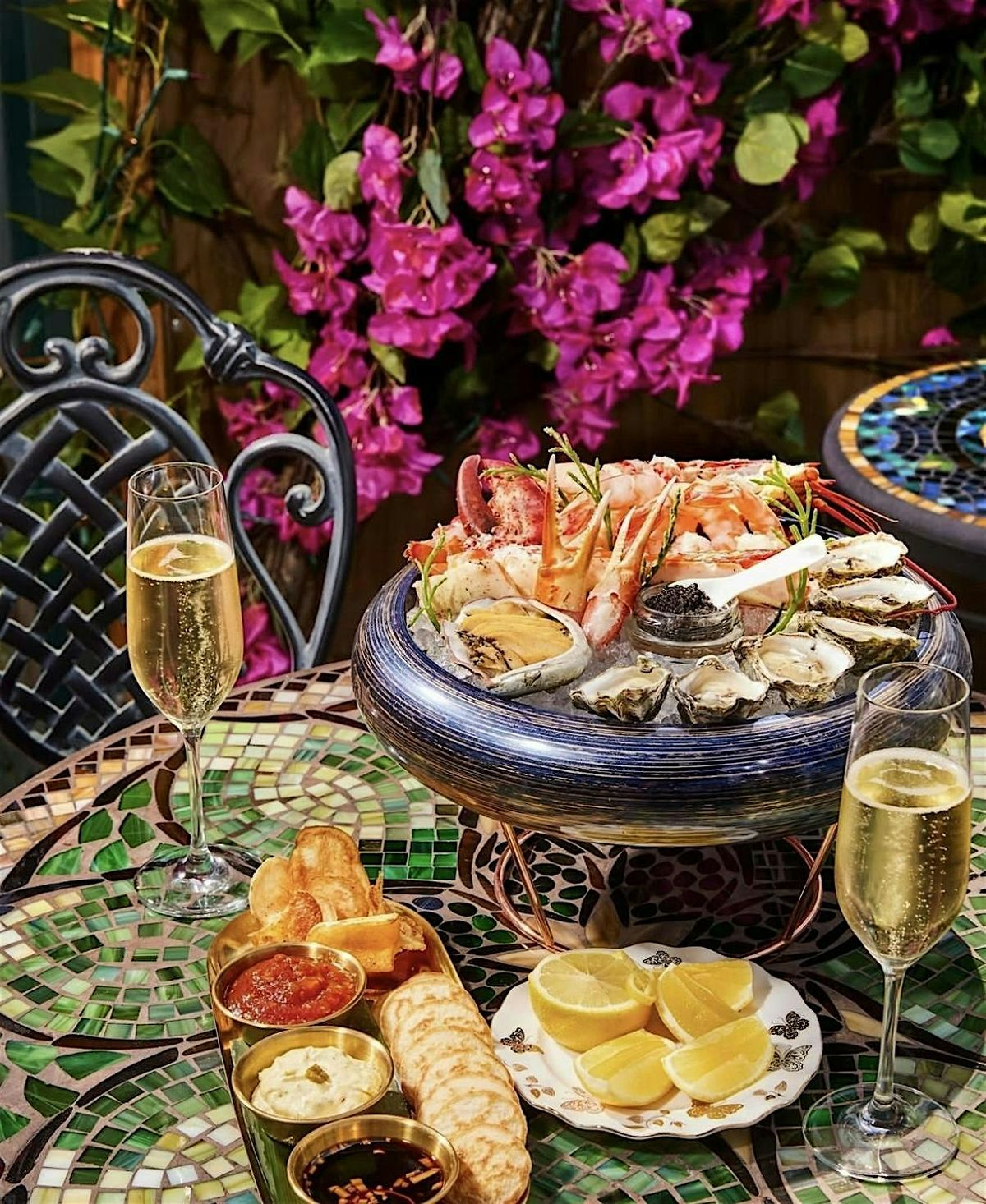 Champagne Y Ostras Brunch