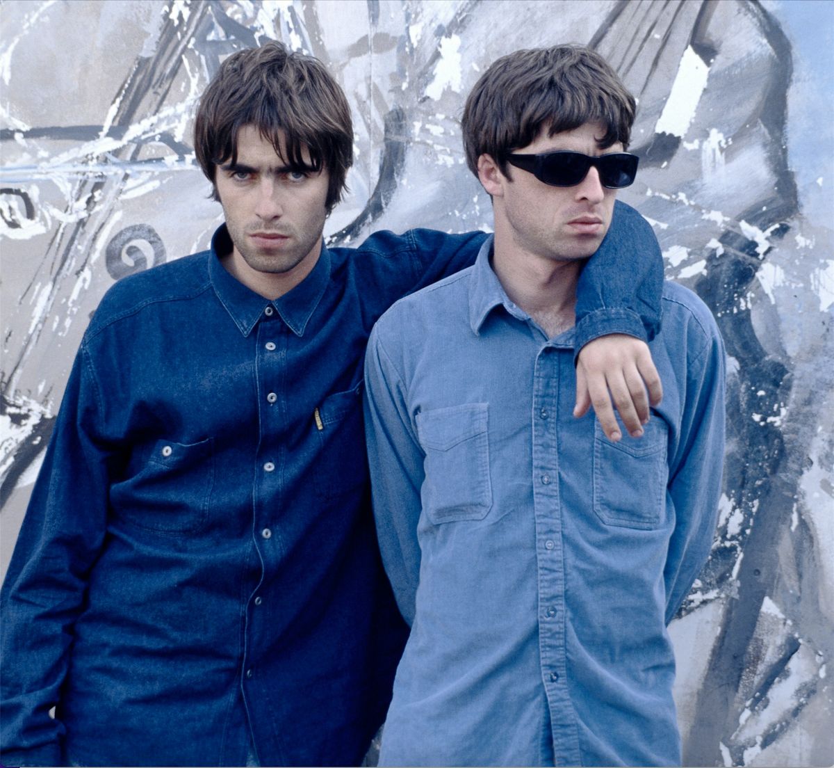 Artist Talk and Book Signing with Oasis Photographer Kevin Cummins