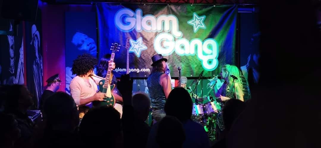 Glam Gang Bombig Bar