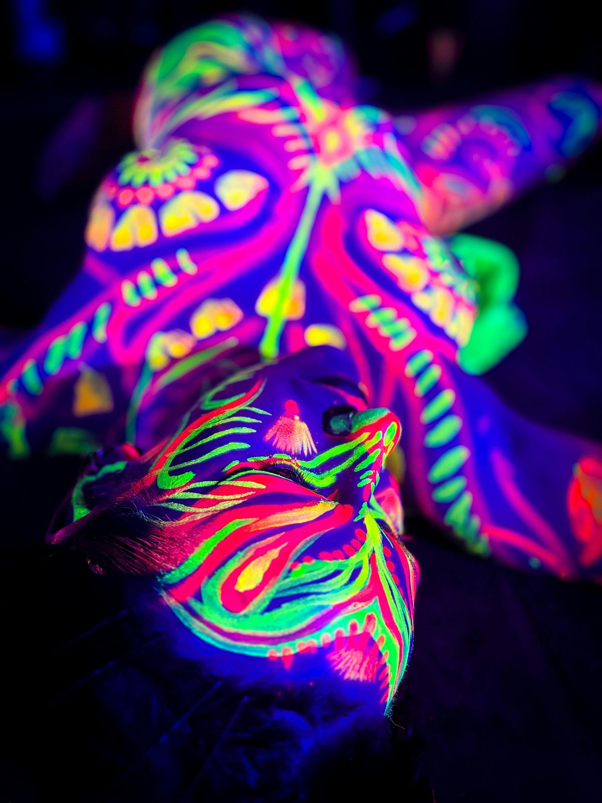 NEON NAKED LIFE DRAWING | CAT & MUTTON | BROADWAY MARKET