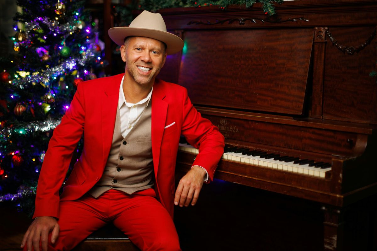 Jeffery Straker's  'A Very Prairie Christmas' - Yorkton SK
