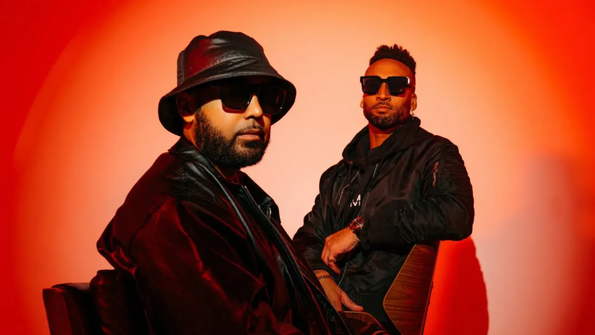 Night Tales, LAPORTE TWINS, Kinder in City of New York