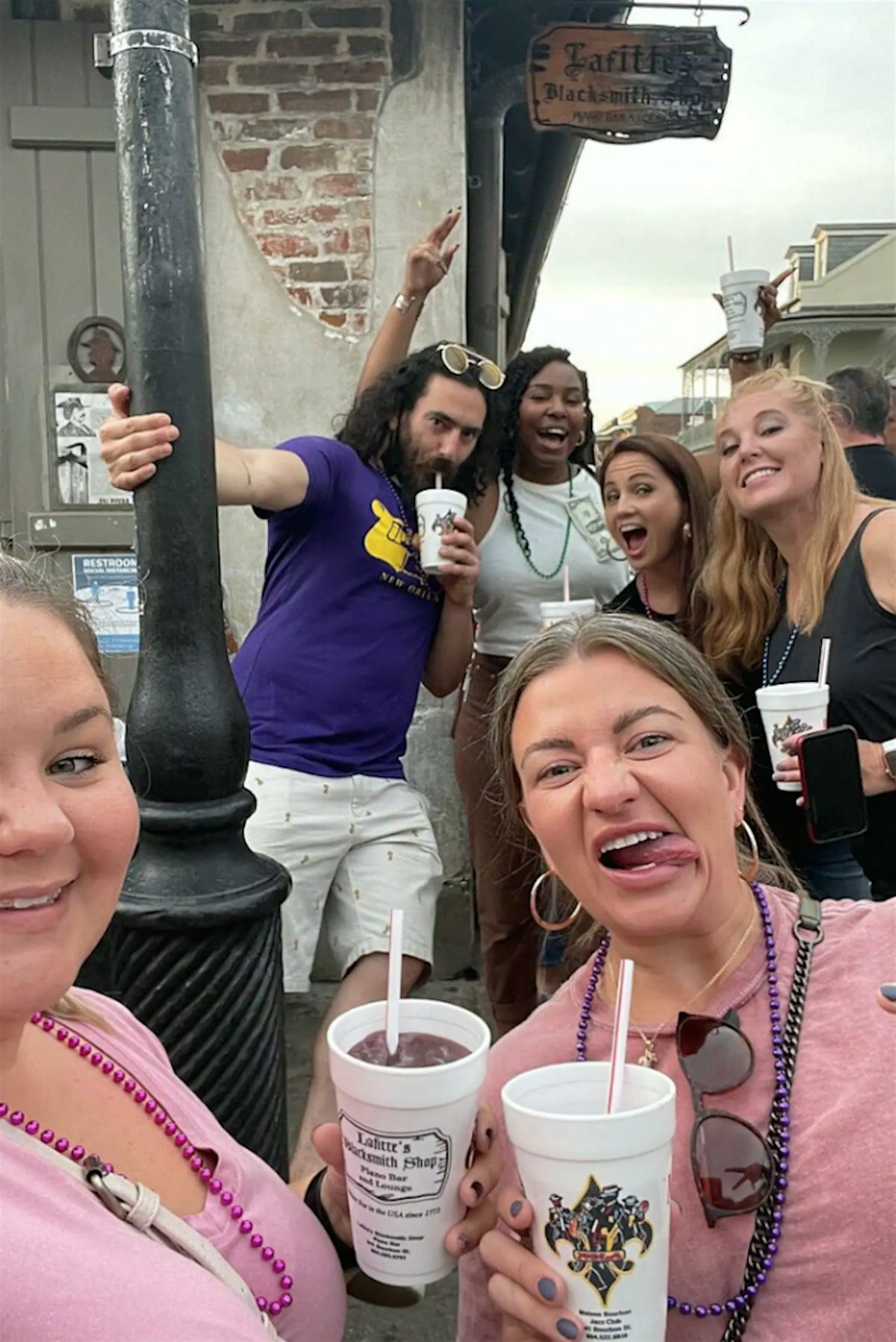 Ghost Tour and Haunted Pub Crawl Party