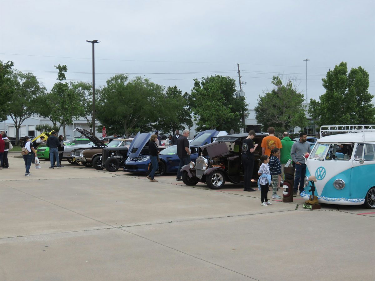 WHM's Fast & Furry-ous Car Show Benefiting  Houston Pets Alive