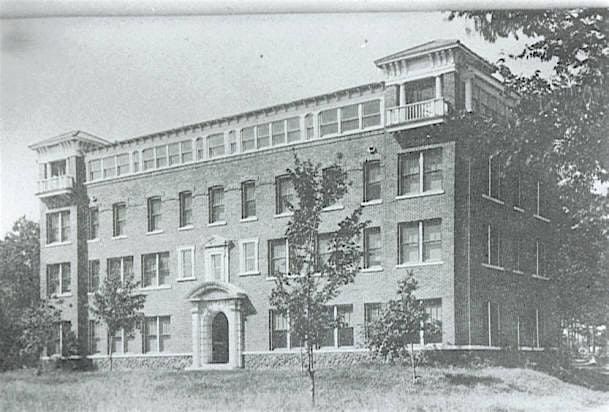 A Ghost Hunt at Mount Spookoyah