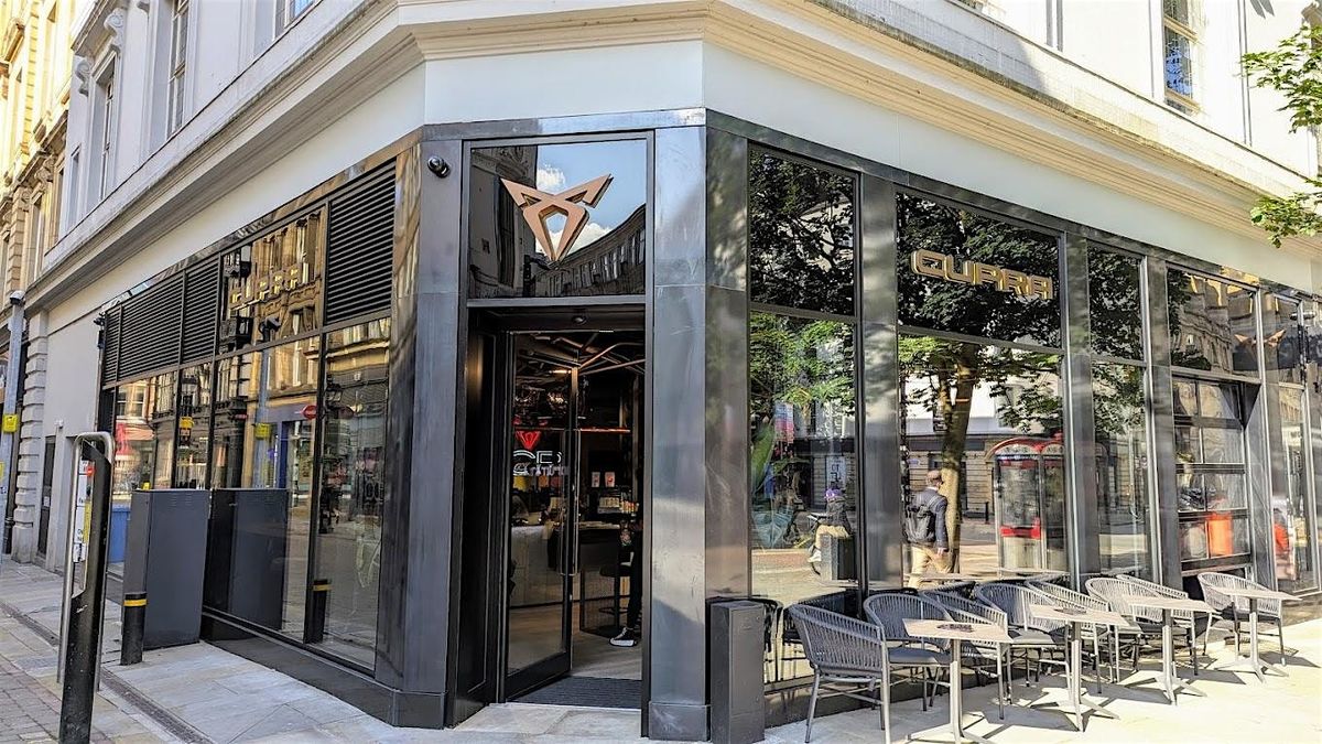 Manchester Fitness Circle Community Run at Cupra City Garage