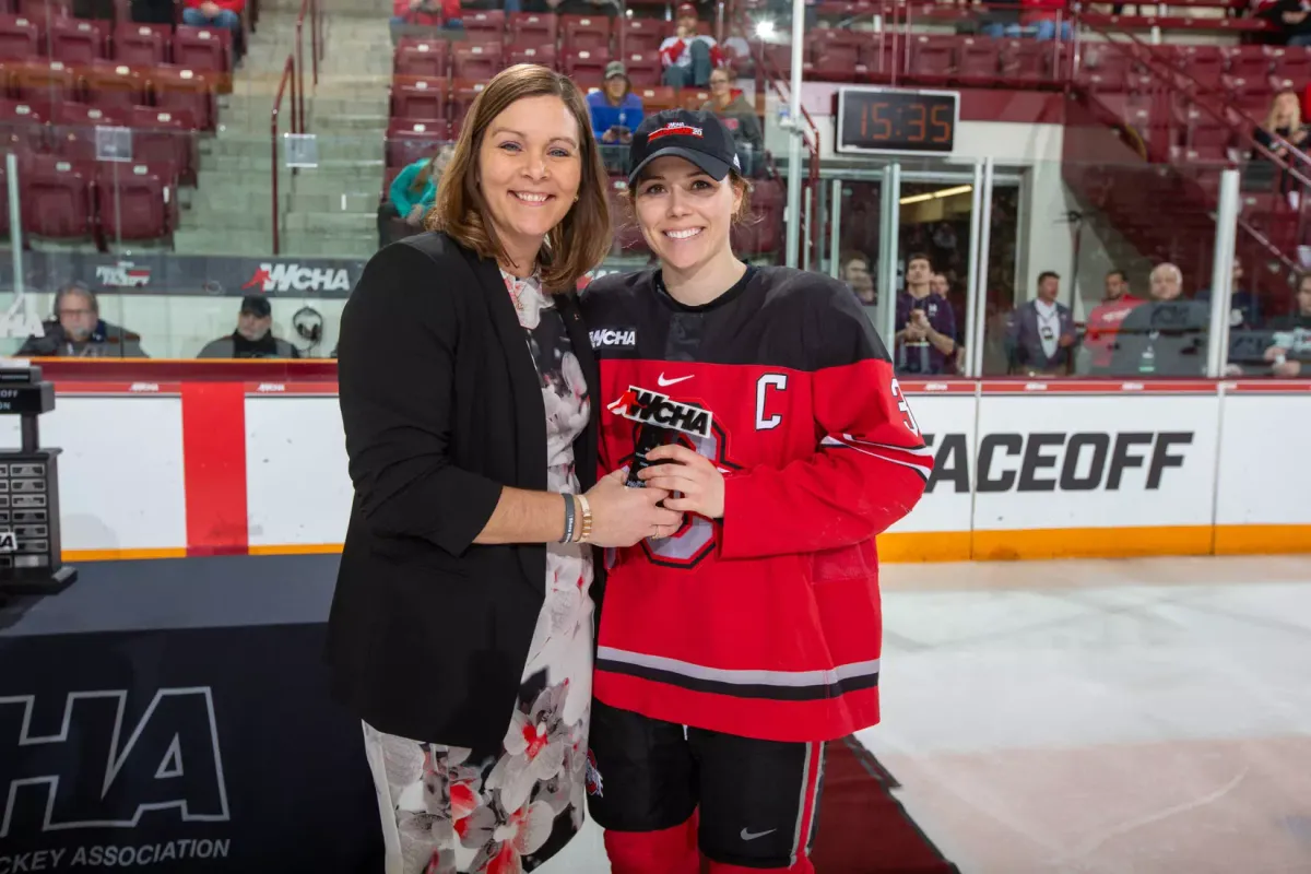 WCHA First Round: TBD at Wisconsin Badgers Womens Hockey (Game 1)