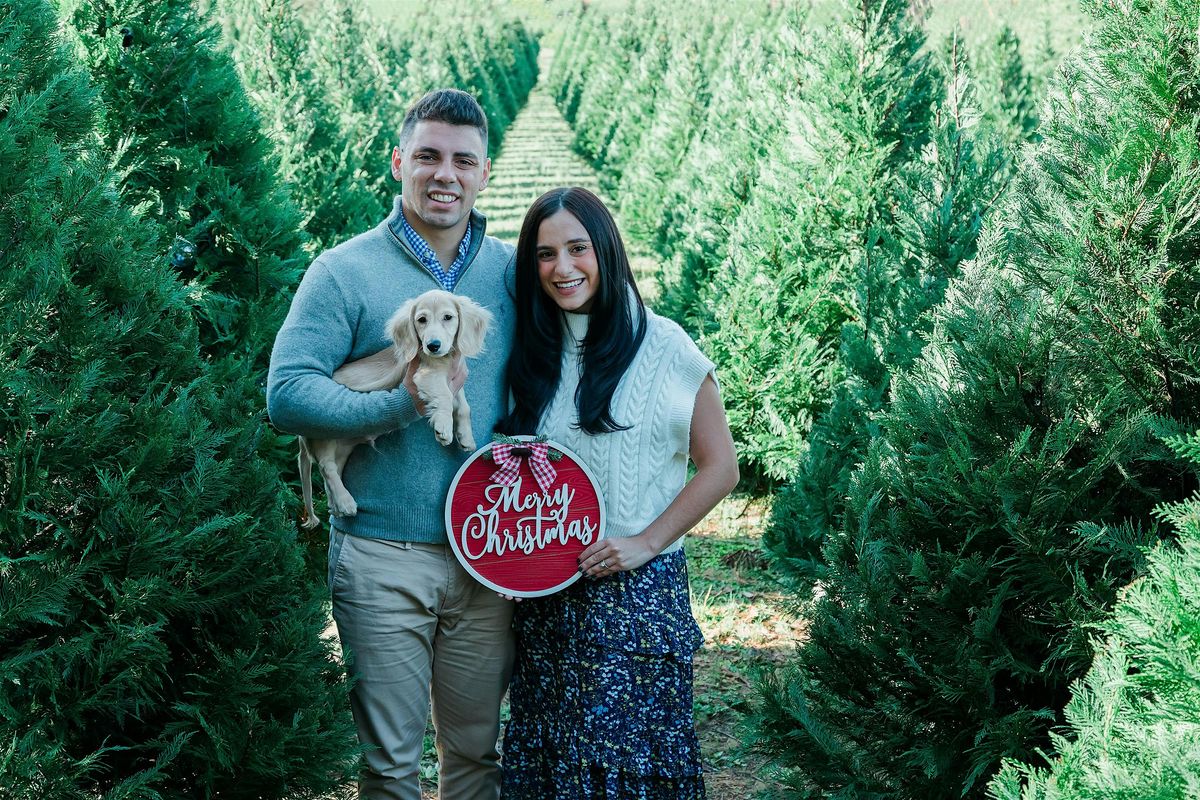 Christmas Mini Session at Penland Tree Farm with Suzette Marie Photography