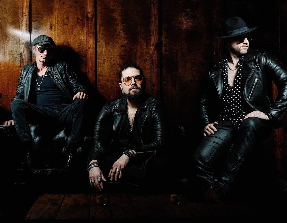 Dustin Douglas & The Electric Gentleman at Mojo's on September 12th!
