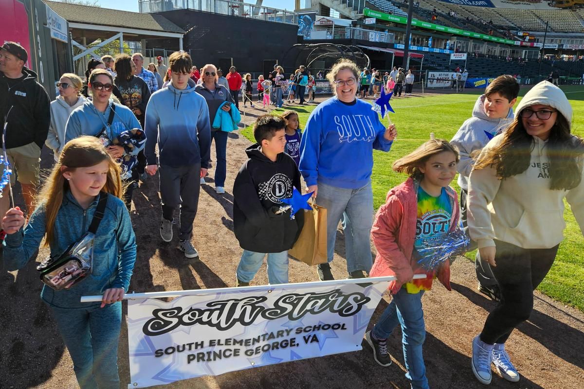 Richmond Flying Squirrels at Chesapeake Baysox