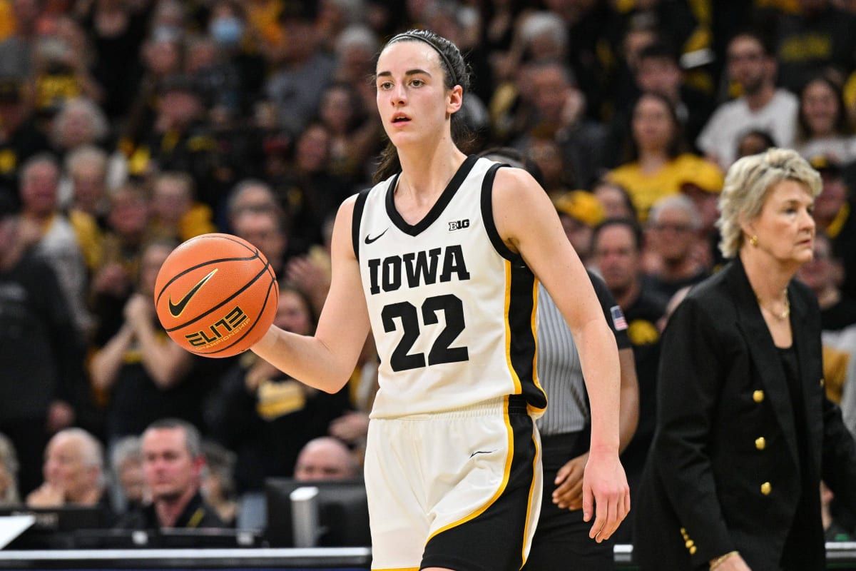 Ohio State Buckeyes at Iowa Hawkeyes Womens Basketball at Carver Hawkeye Arena