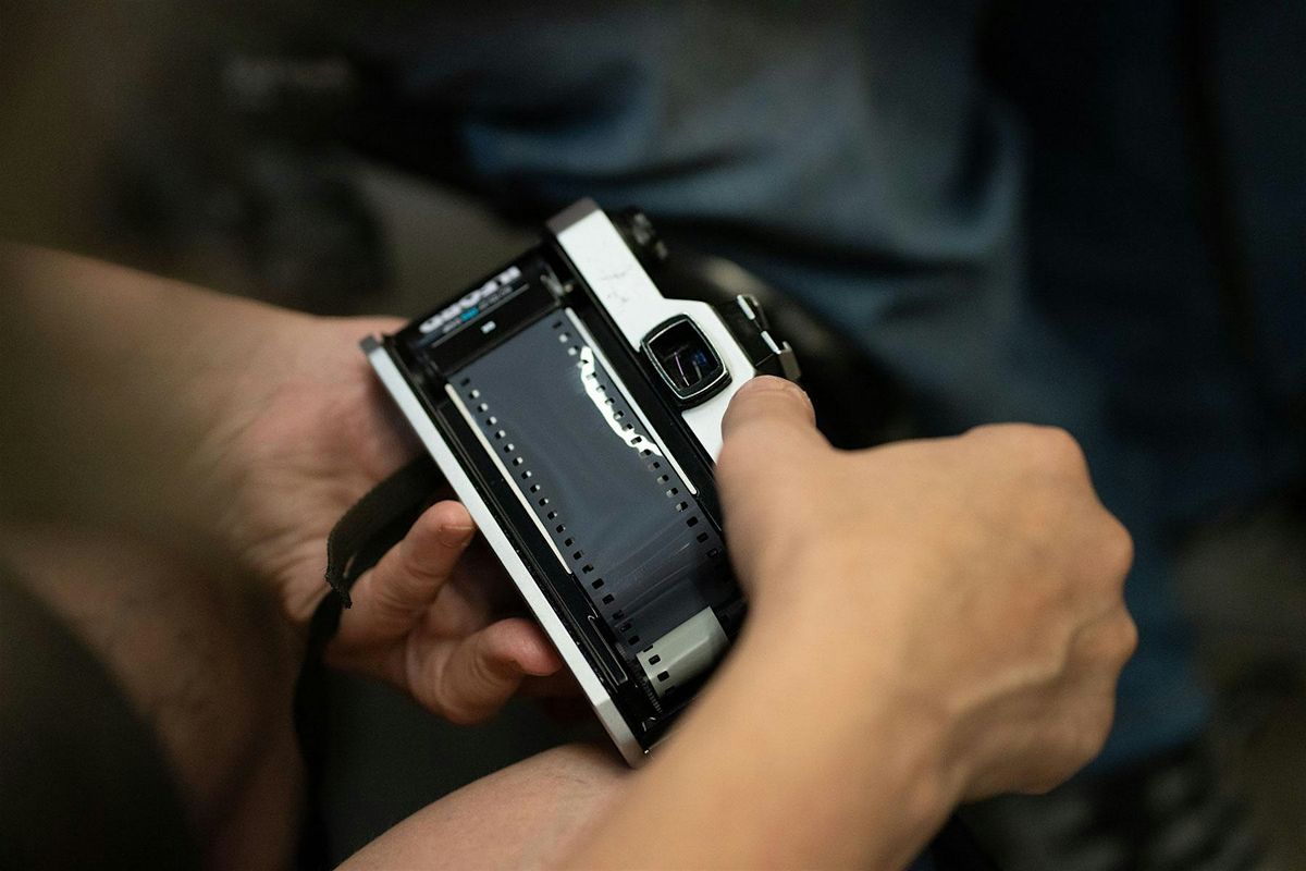 B&W Darkroom: Shooting, Processing, Printing