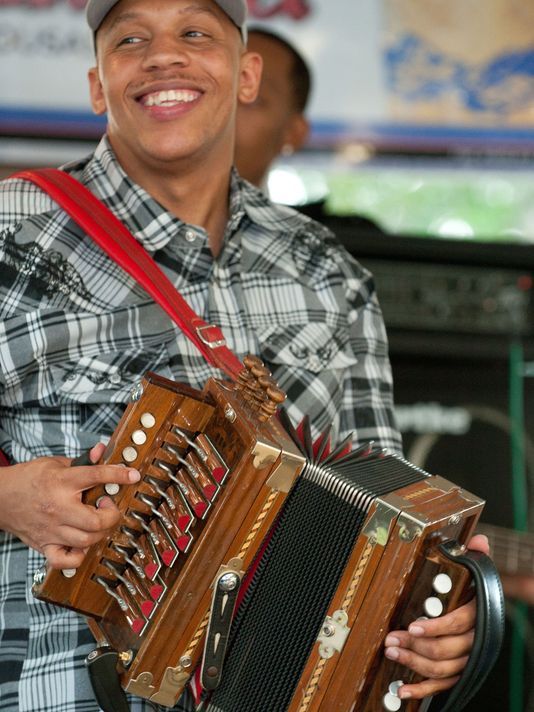 Bal du Dimanche -- Li'l Pooky & the Zydeco Sensations