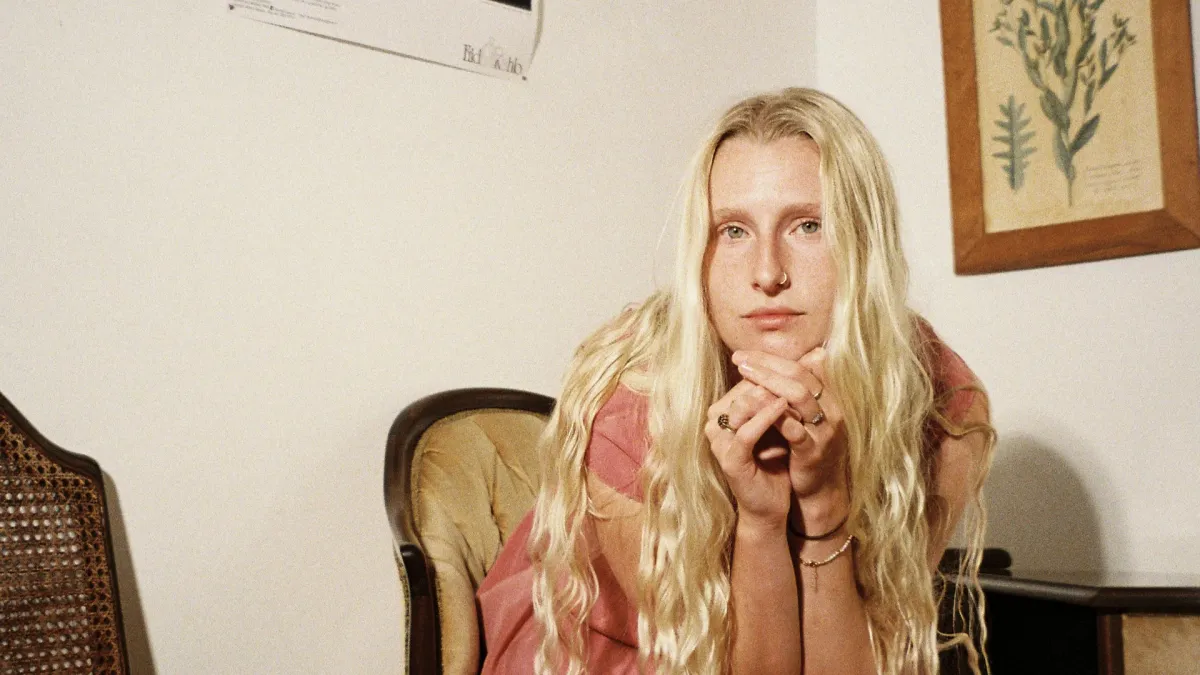 Billie Marten in Brooklyn