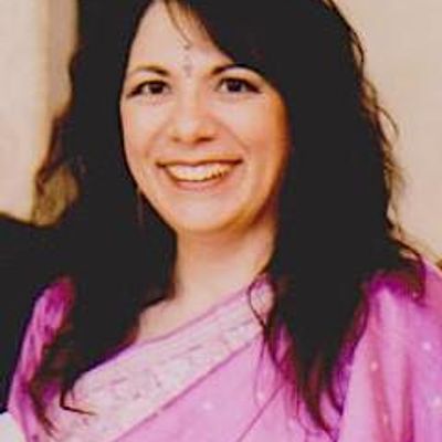 Viktoria | Love, Intimacy, & Wellness Coach