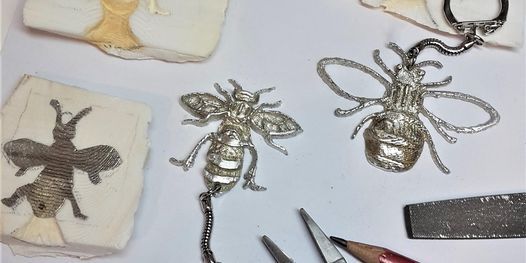 Manchester bee pewter keyring workshop using cuttlefish casting