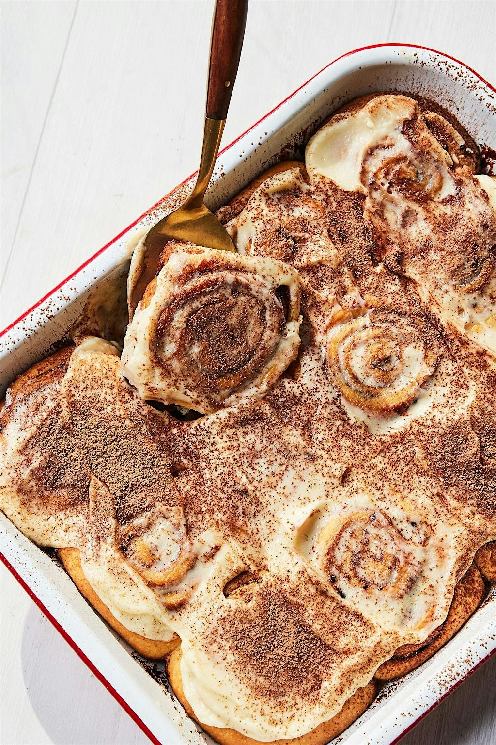 Free Baking Class: Tiramisu Cinnamon Rolls!