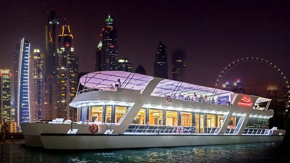 Dubai: Marina Night Cruise with Live Music, Dinner and Drinks