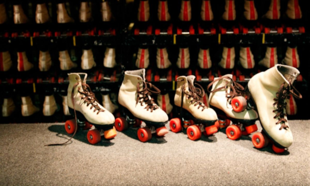 Roller Skating with The Crew!