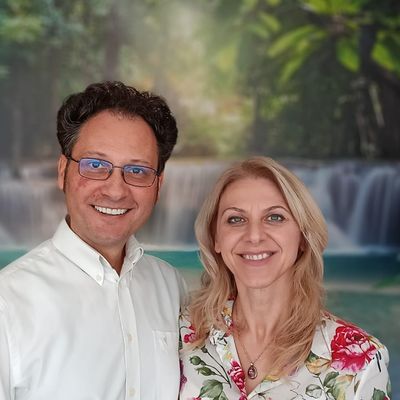 Dr. Anatoli Sestov & Simona - Trainers Aromatouch