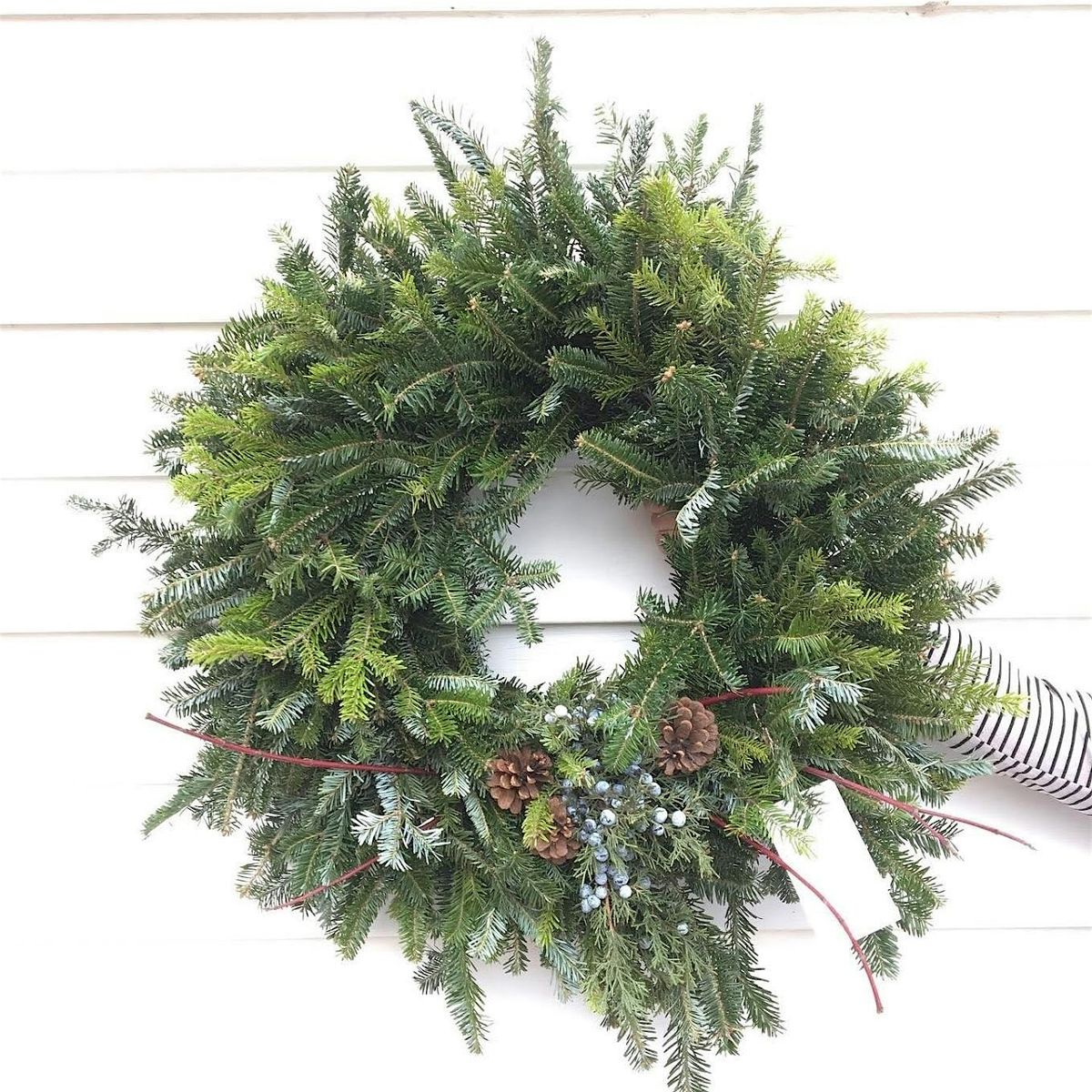 Hand-Tied Wreath Making at the Colorado Flower Collective!