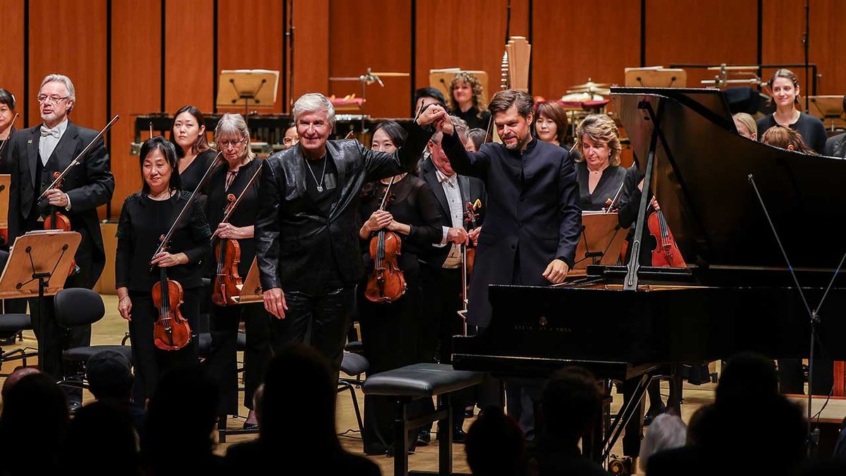 Houston Symphony: Andrew Manze - The Planets & Tchaikovsky's Violin Concerto