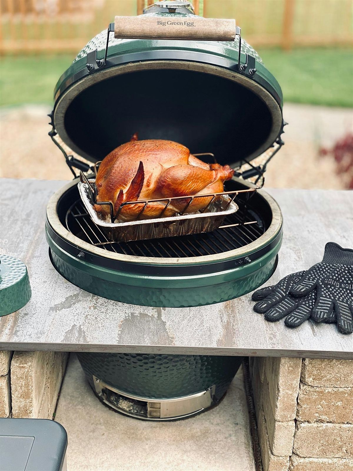 Big Green Egg- Thanksgiving Turkey Demo