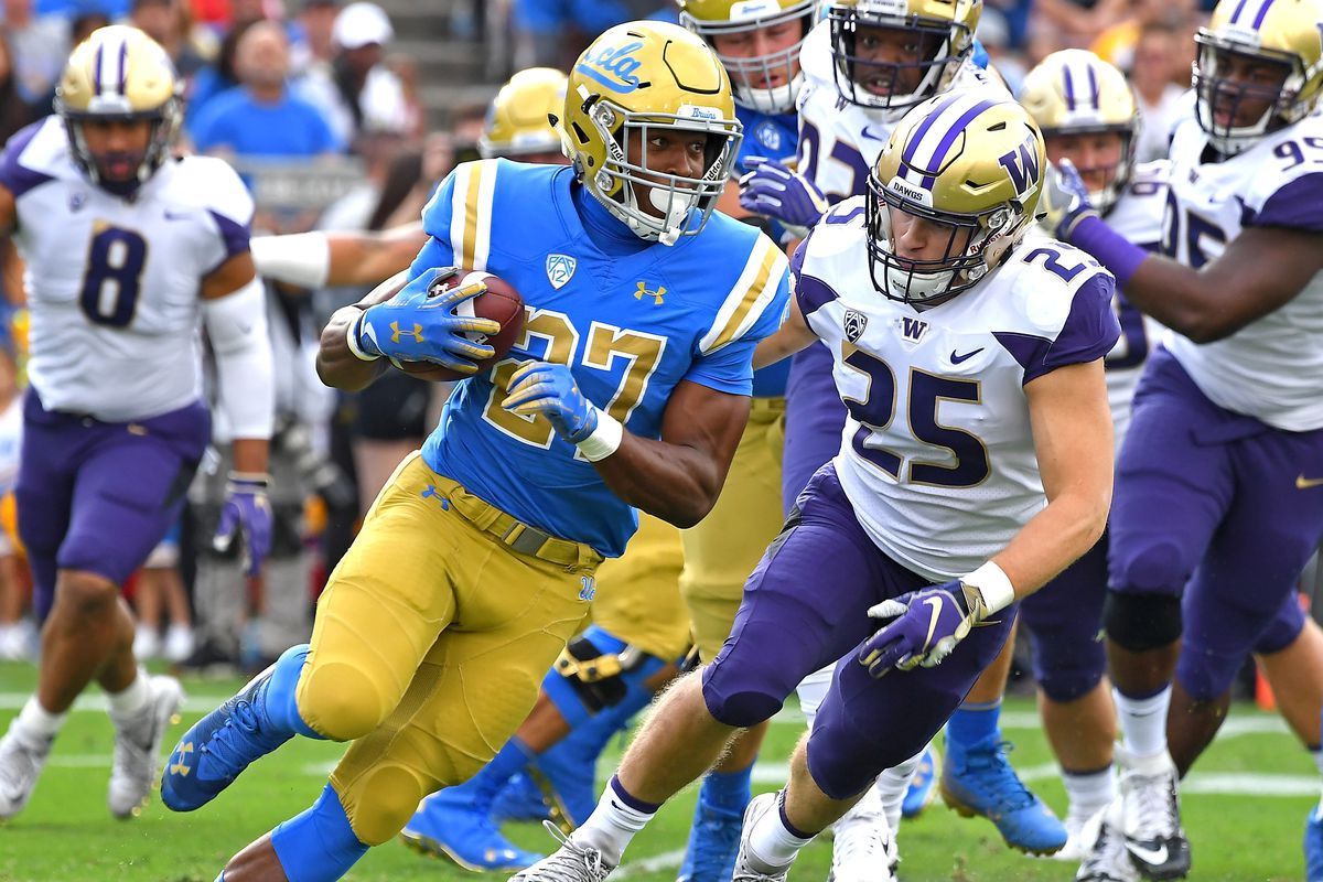 UCLA Bruins at Washington Huskies Football