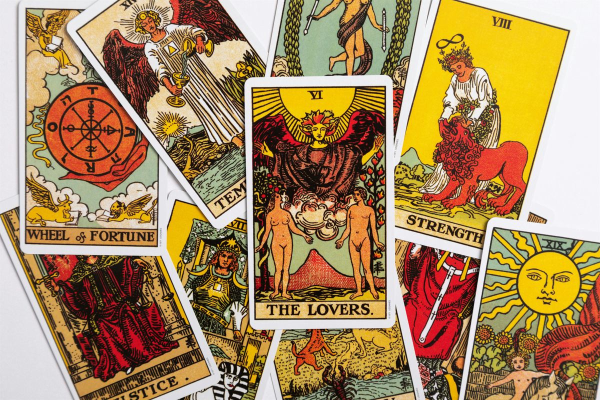 Valentine's Day Edition Tarot & Wine Night