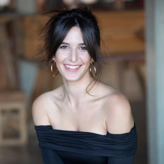 Morgane Meli dans 'Magma' au Th\u00e9\u00e2tre BO Saint-Martin