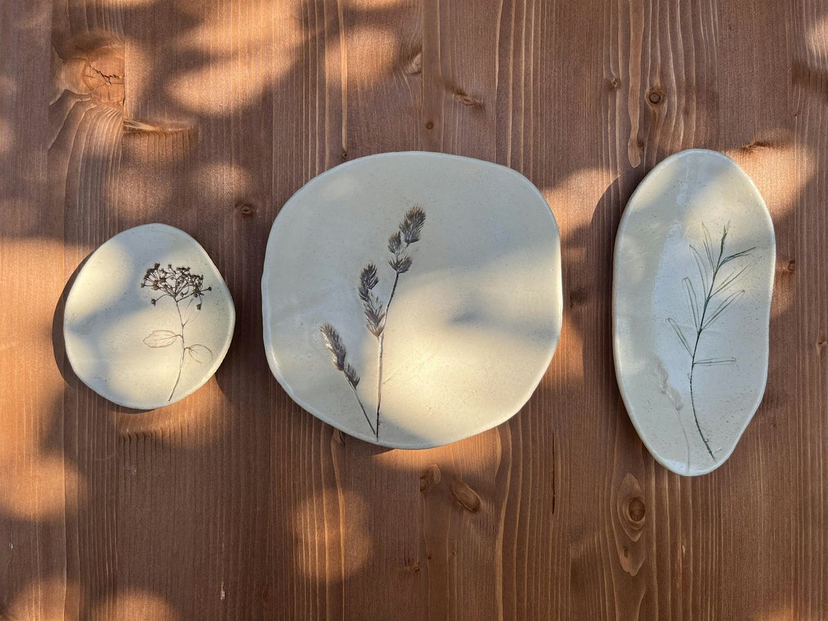 Handcraft Your Own Ceramic Plates \u2013 with Nature\u2019s Touch