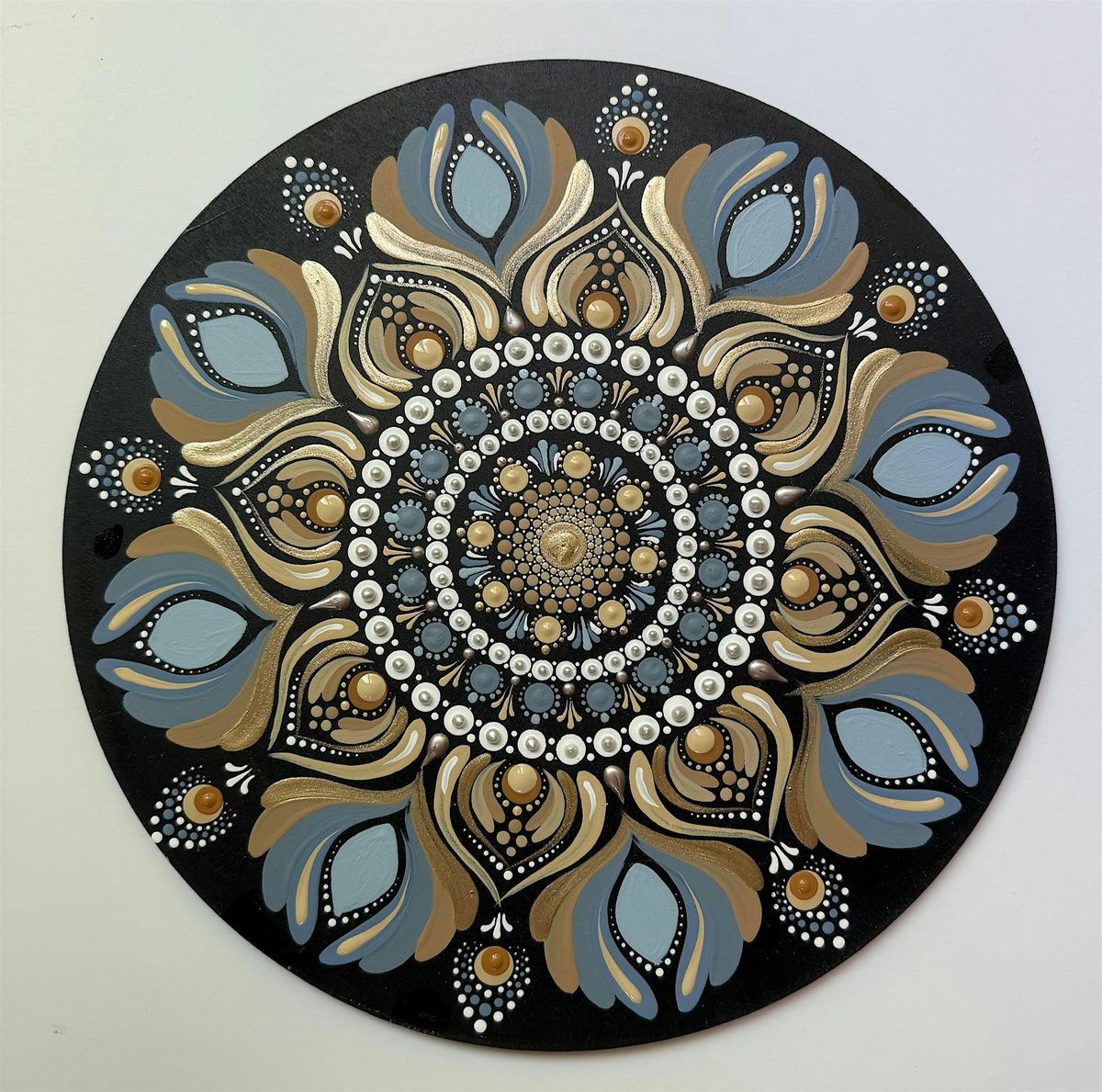 Mandala Techniques with Beth Goulet at Moonstone Art Studio