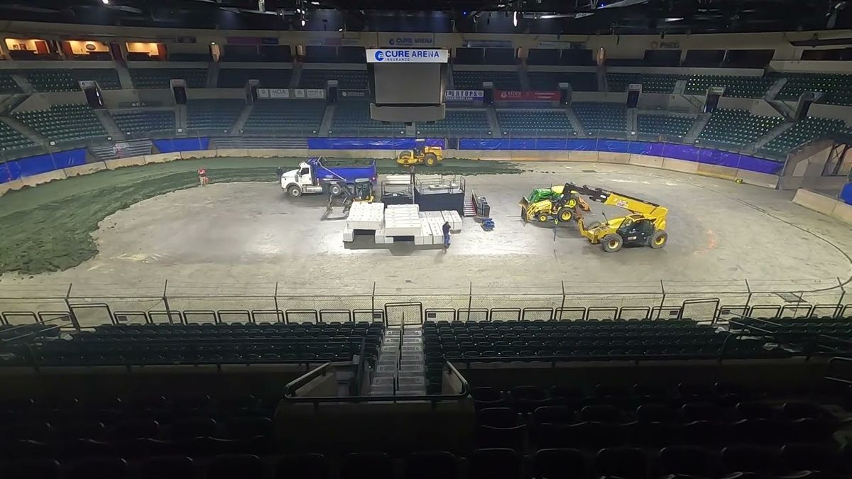 East Coast Indoor Dirt Nationals at CURE Insurance Arena