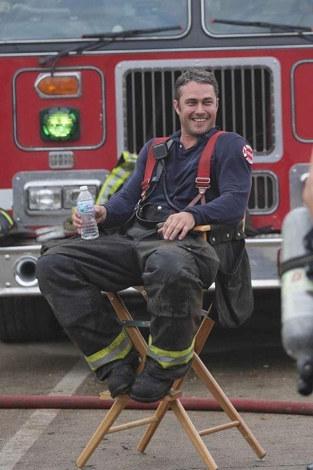 Countdown to Christmas: Taylor Kinney Returns as Kelly Severide