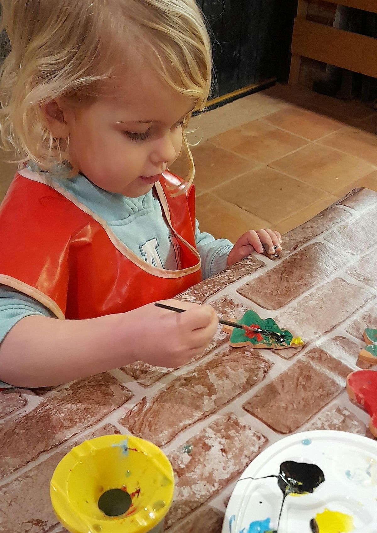 Family-friendly Christmas Decorations