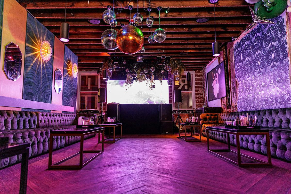 Robinson Cocktail Room: Salsa Night!