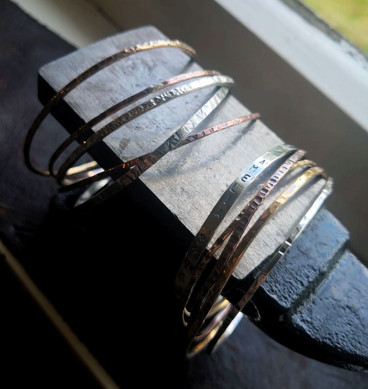 Textured Bracelet\/Cuff Taster