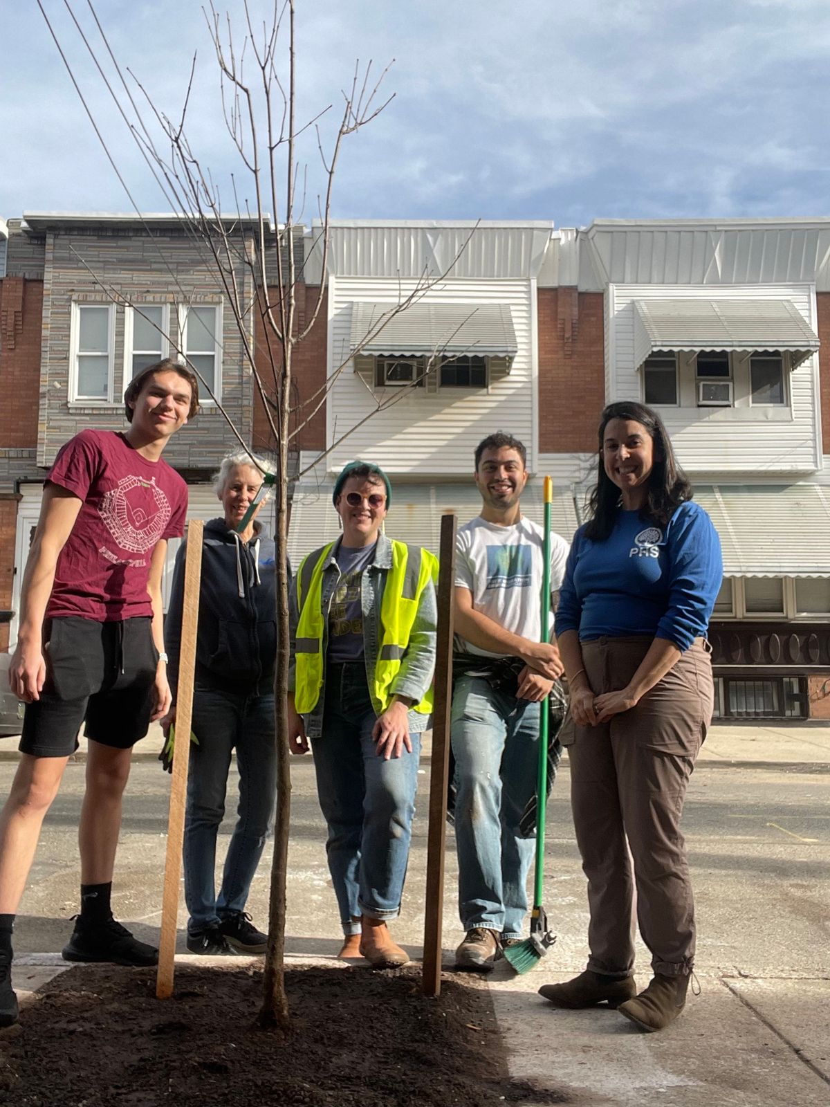 Fall 2024 Tree Planting in Grays Ferry