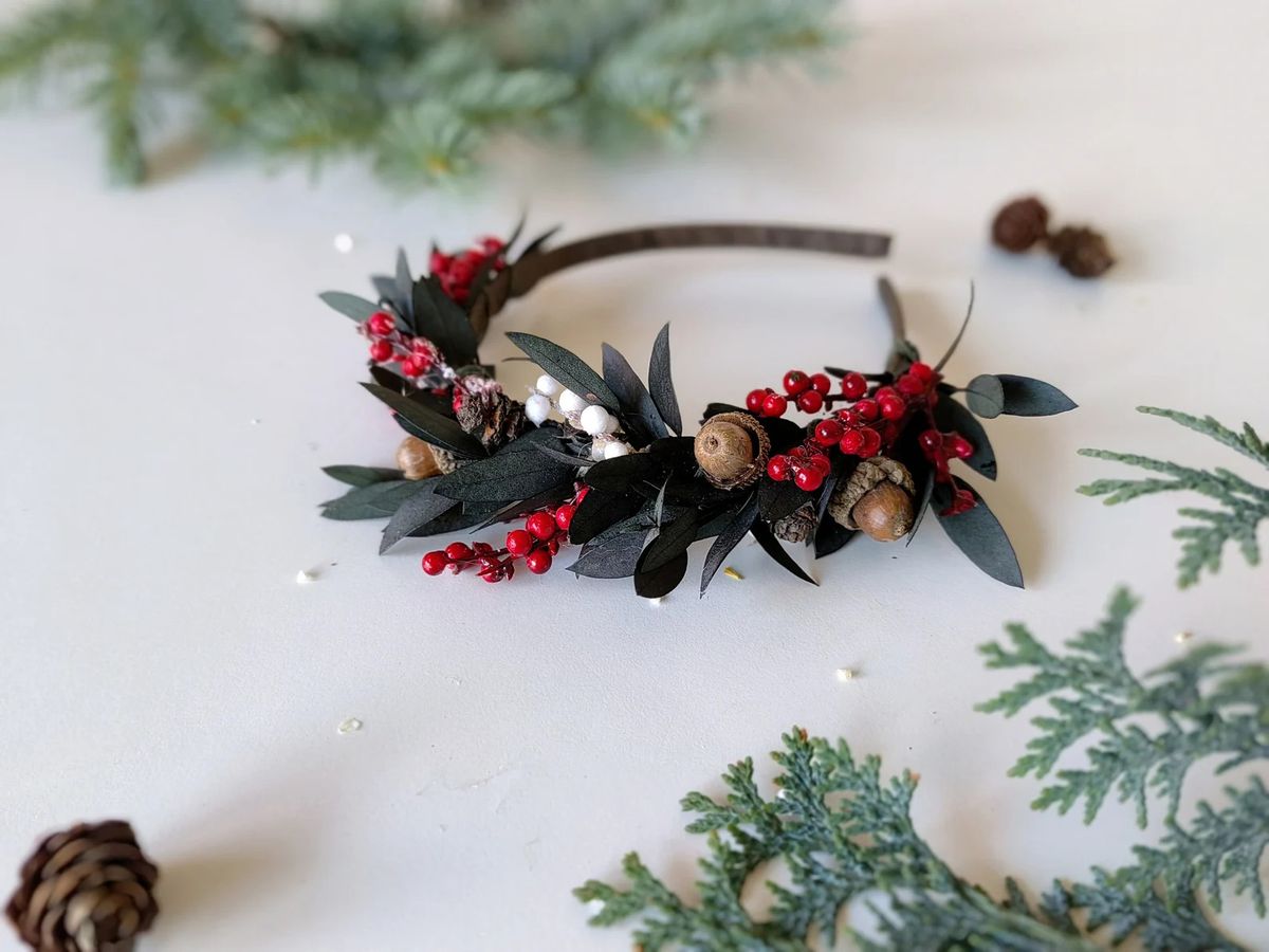 Festive Crowns - Free Holiday Art Workshop at Westlake Park