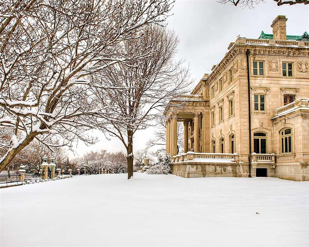 Holiday House Concert with Singing Harpist Calvin Arsenia