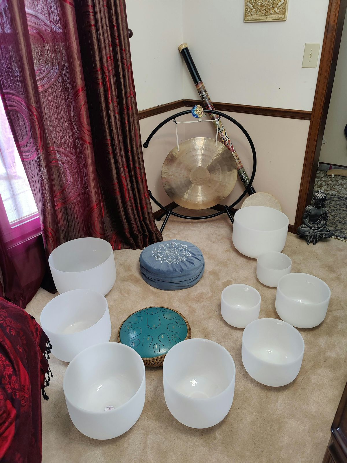 Gong and Crystal Singing Bowl Soundbath for Releasing and Expansion