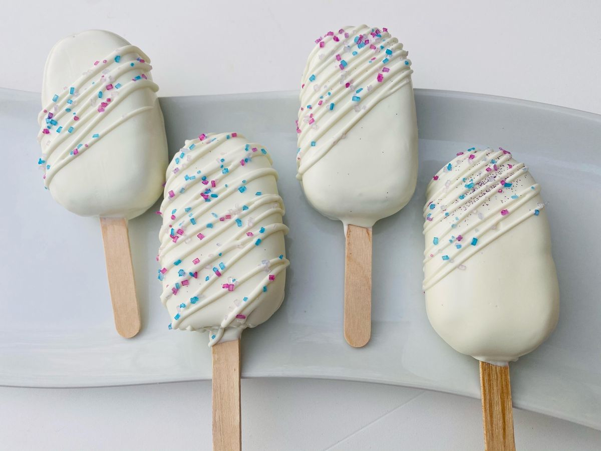 Cakesicles and Cake Pops at Fran's Cake and Candy Supplies