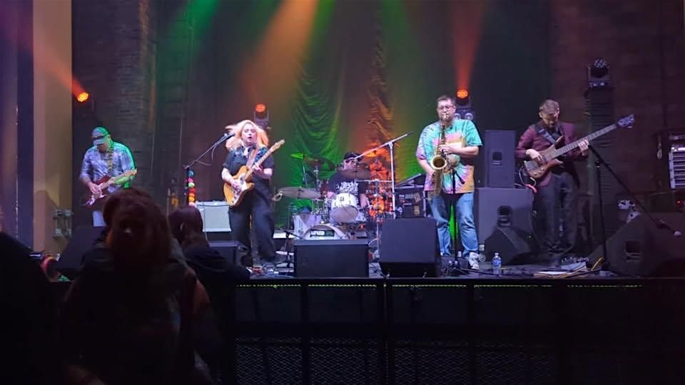Skirt Live -Sunday Summer Music Series 2025 at Shoreline Brewery