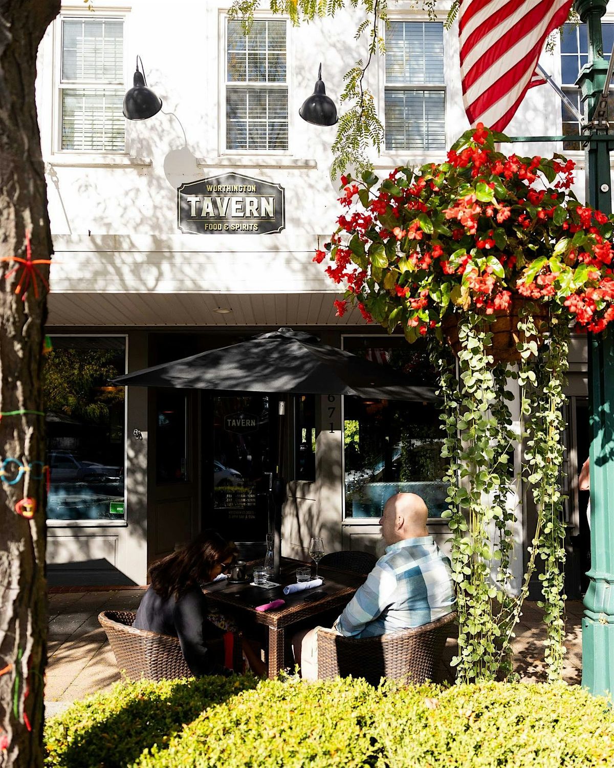 Unplugged Saturdays: Live Acoustic Music & Drinks